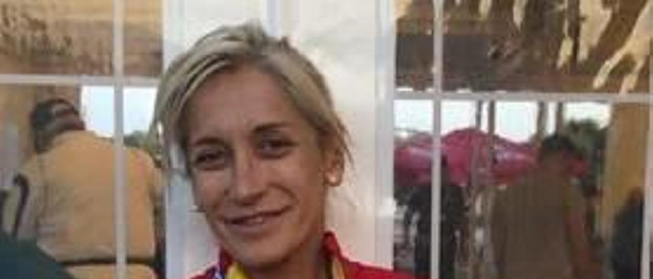 La catarrogina Eva Gadea, plata en salto de longitud máster