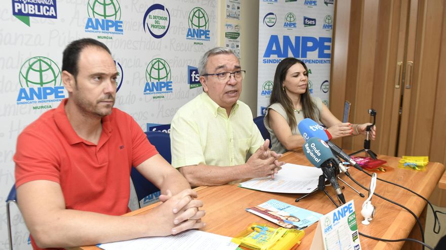 Los docentes piden una reducción de ratios de cinco alumnos por aula