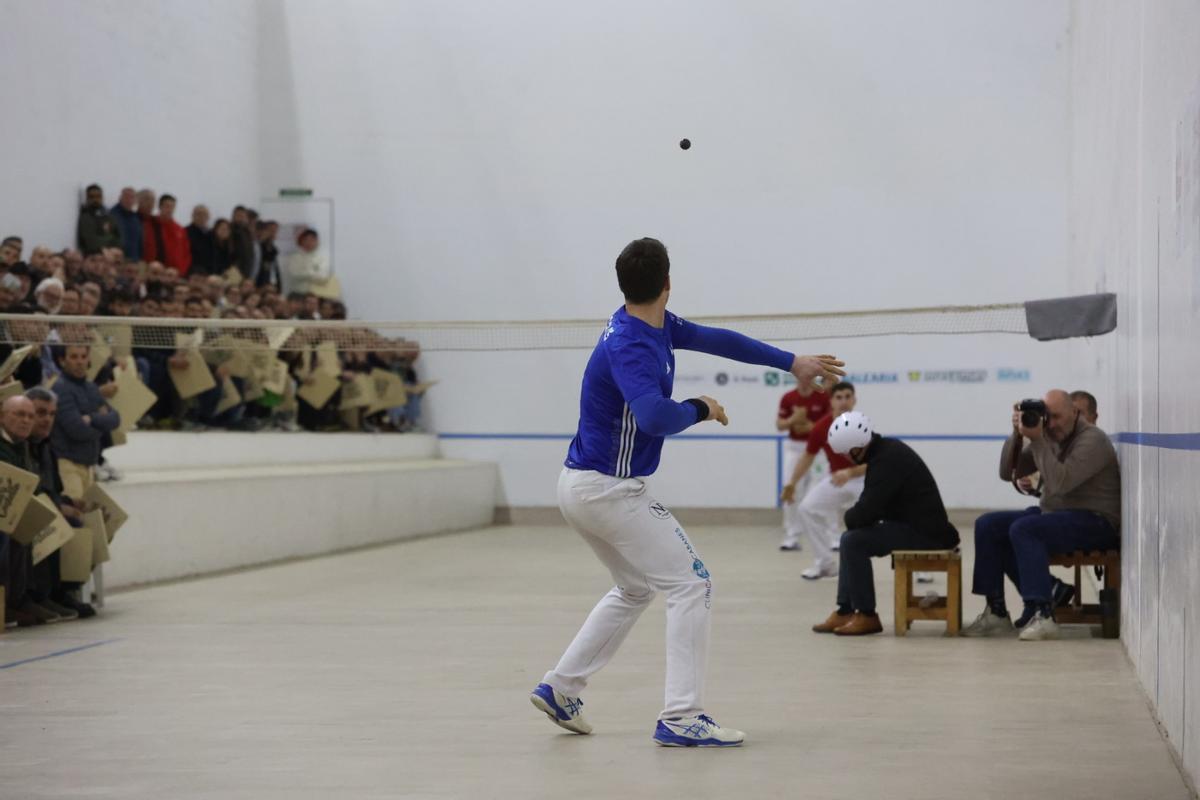 Homenatge a Carmen Jiménez al XV Trofeu Magdalena de Pilota Valenciana