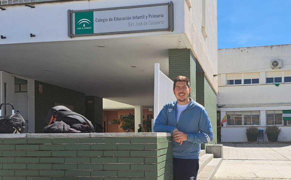 Juan José Reina, maestro malagueño que triunfa con sus vídeos sobre educación en redes sociales.