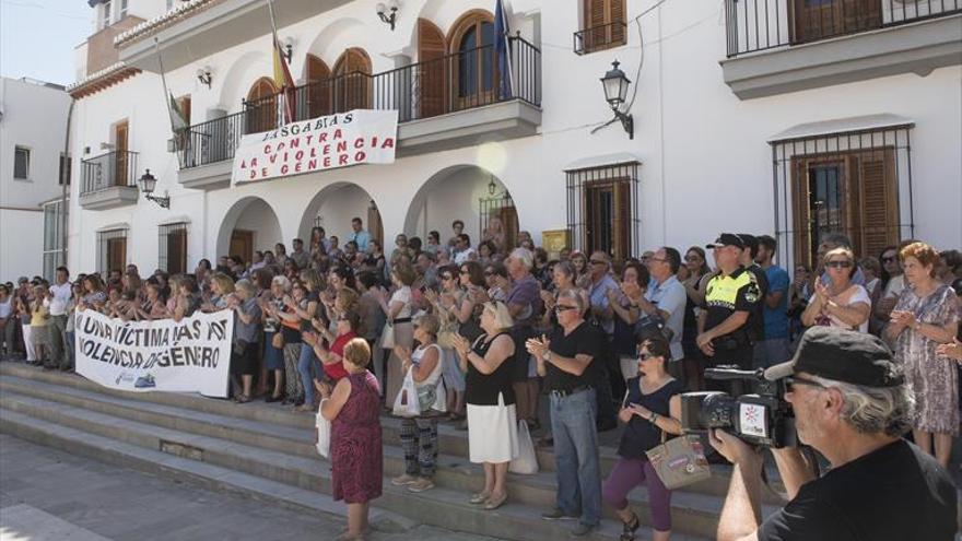 Un hombre mata a su expareja de un tiro y se entrega a la Guardia Civil