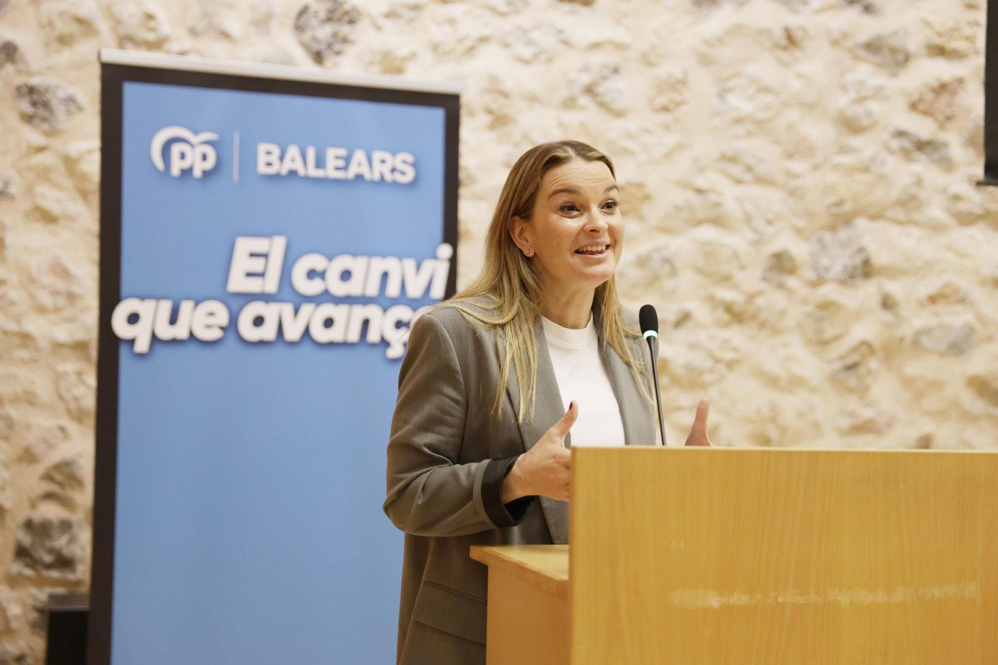 Prohens pide "unidad" al PP para acometer una "revolución" en la administración pública