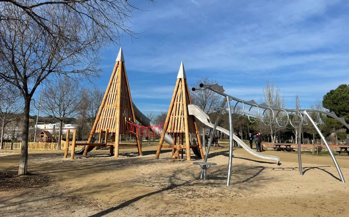 Ampliada l’àrea de jocs del parc del Congost a Granollers Ampliada l’àrea de jocs del parc del Congost a Granollers