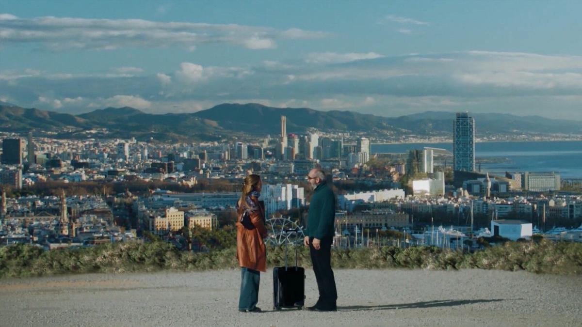 30/01/2026 Luis Tosar y Rigoberta Bandini en Barcelona en el 'spot' oficial de los Premios Goya 2026. El actor Luis Tosar y la cantante, compositora y actriz Rigoberta Bandini comparten su complicidad y admiración mutua por Barcelona en el nuevo 'spot' oficial de los Premios Goya 2026, que se estrena este viernes. CULTURA ACADEMIA DE CINE