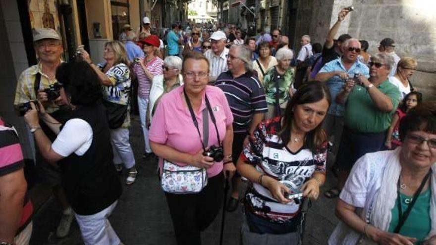 Los cruceristas ven Valencia como  una ciudad de carteristas y malos olores