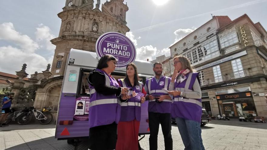 El punto morado en la plaza de Ourense. // S. Álvarez