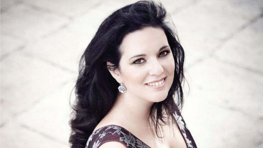 La soprano Carmen Solís canta a Verdi en el Principal