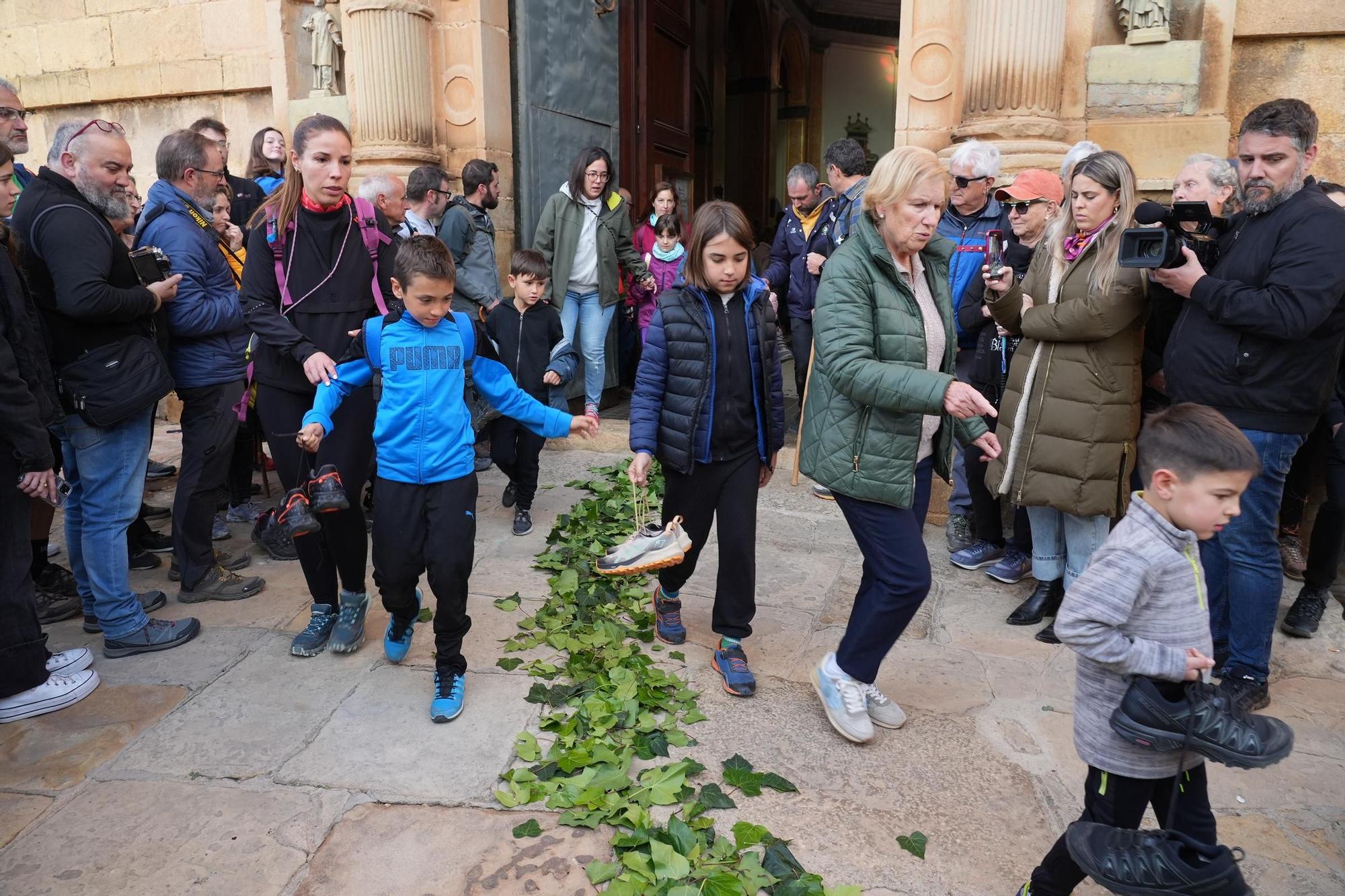 Rogativa de los Pelegrins de Les Useres