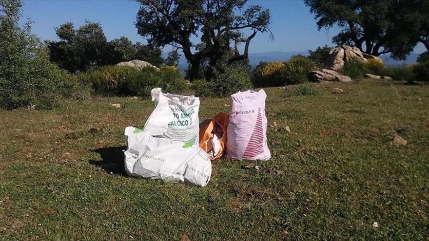 La policía investiga restos de una obra abandonados en Valcorchero