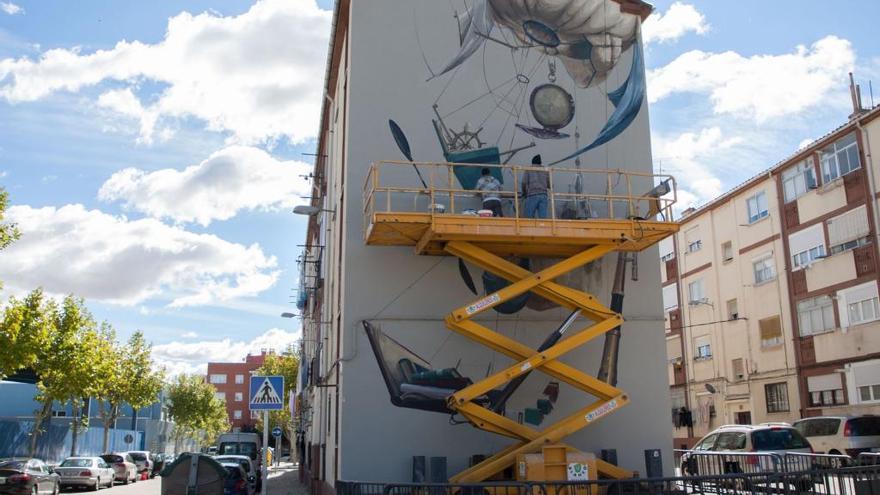 El nuevo mural en la calle Río Conejos.