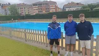 La piscina de Cangas de Onís estrena verano (aunque con poco éxito en la primera jornada)
