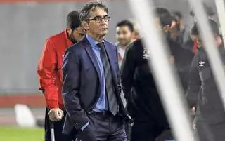 El fútbol se vuelca con Fernando Vázquez, extécnico del Mallorca, hospitalizado tras un problema cardíaco