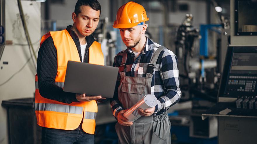 Ets enginyer i t&#039;acabes de graduar? Així pots millorar les teves oportunitats laborals