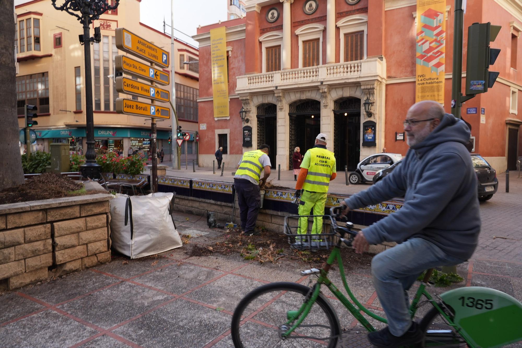 Arranca la transformación de la plaza de la Paz de Castelló en un espacio diáfano más peatonal y accesible