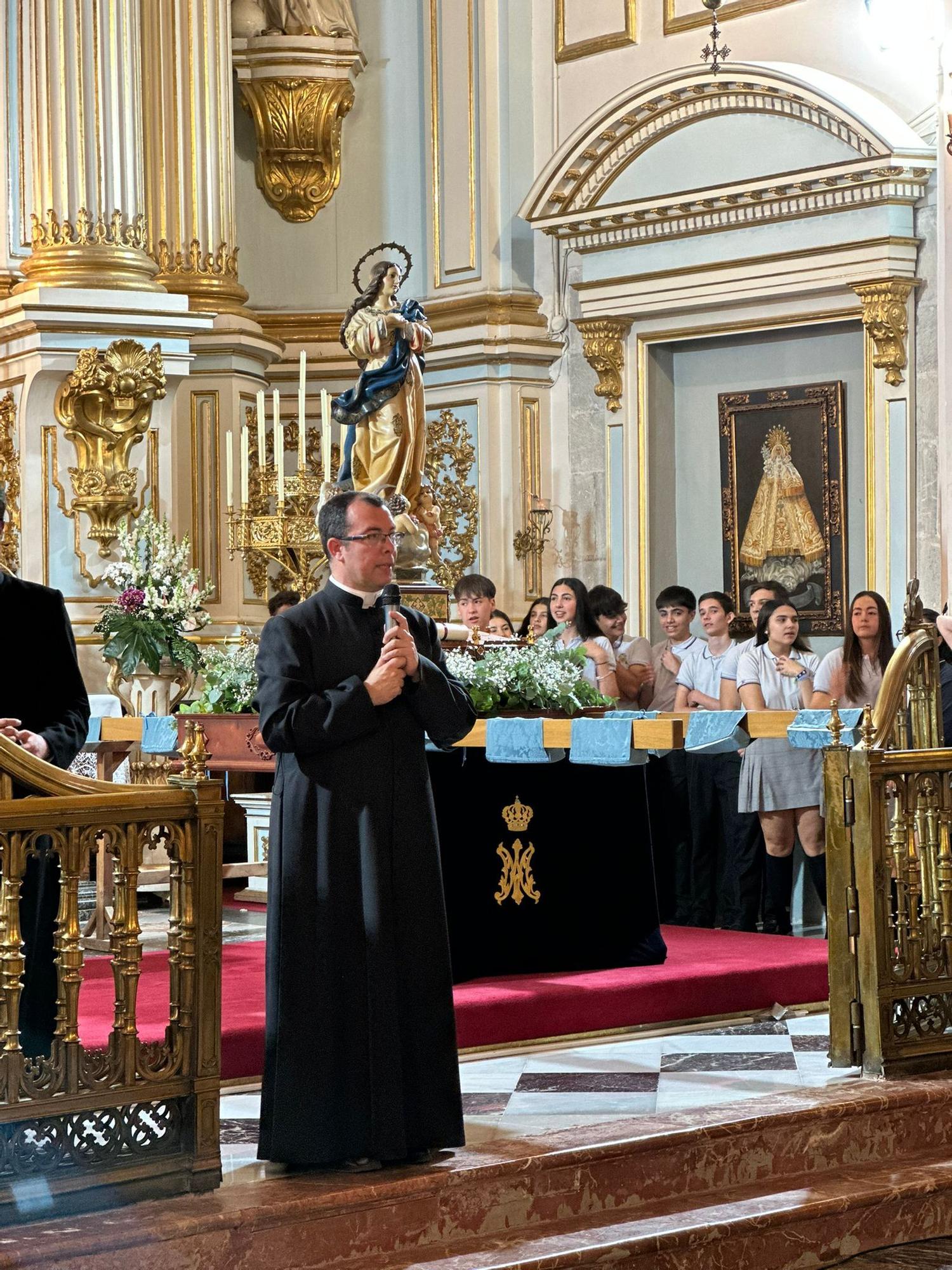 Romería desde el Colegio Santo Domingo de Orihuela al Santuario de Nuestra Señora de Monserrate