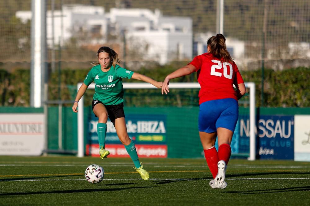 El representante ibicenco en la Liga Autonómica femenina arranca goleando al Atlético Collerense en una temporada muy ilusionante para el club verdinegro