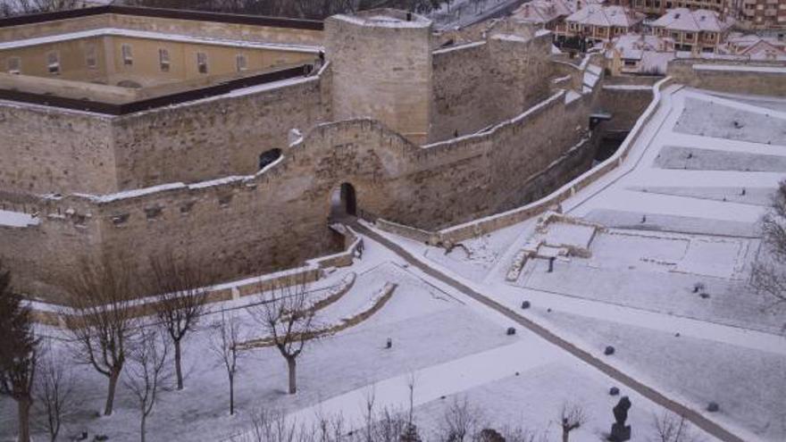 El Castillo, nevado en 2010.