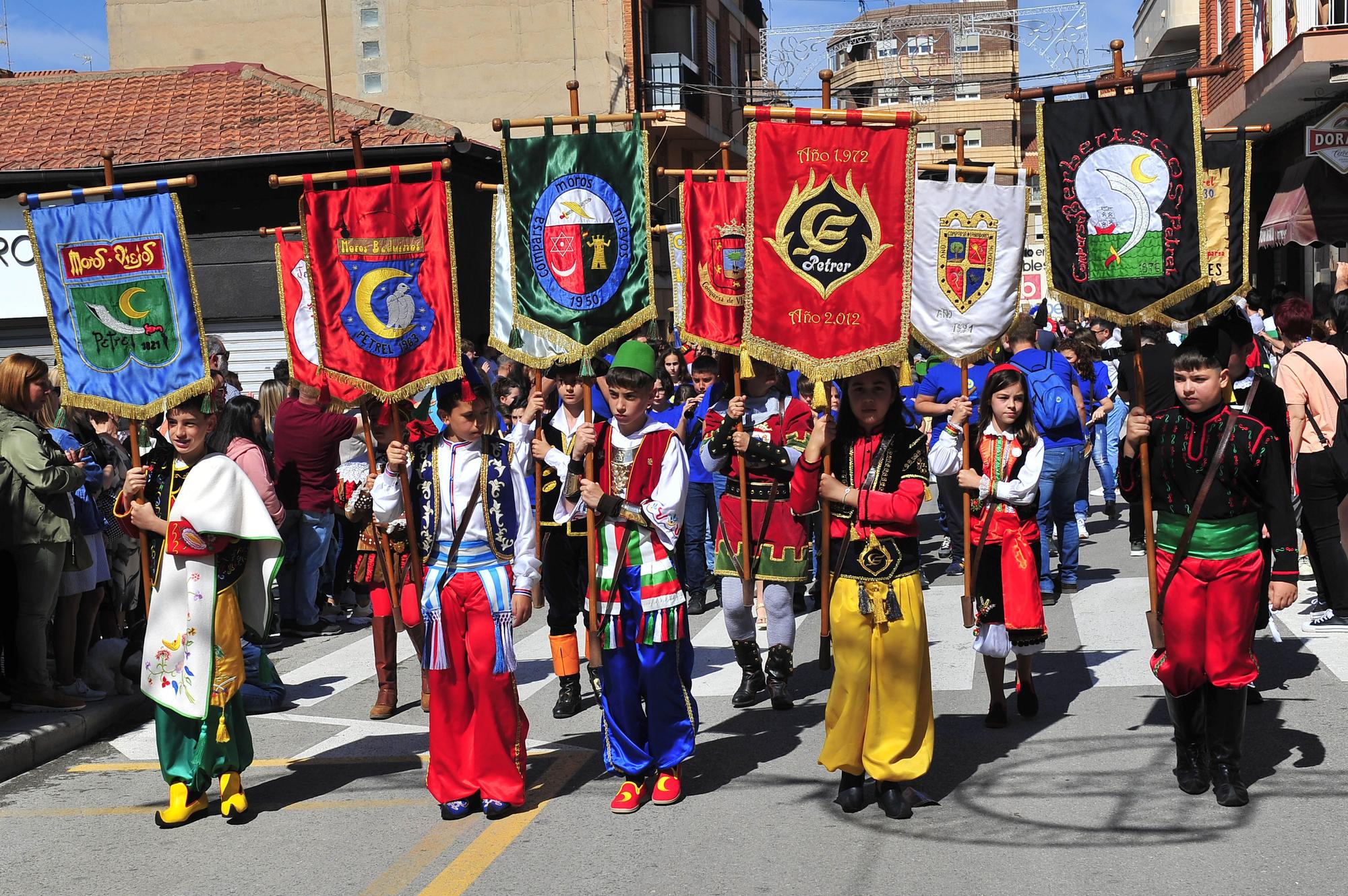 Desfile infantil de Moros y Cristianos Petrer