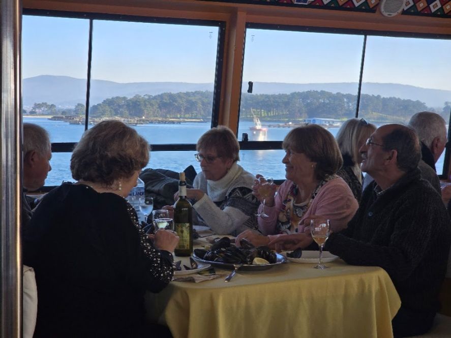 Así se despidió el año en el catamarán restaurante Fly Delfín, de Cruceros do Ulla Turimares.