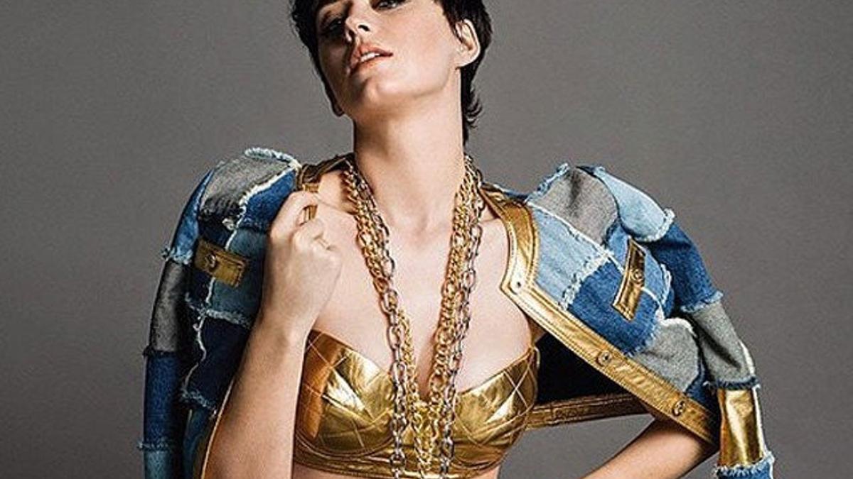 Katy Perry vuelve a los 90 en una nueva campaña publicitaria