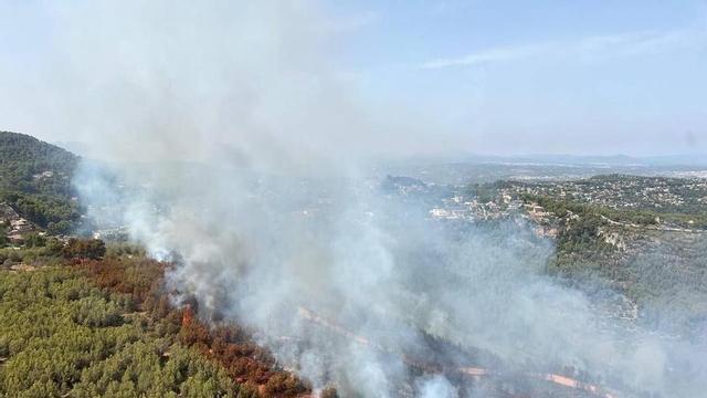 Incendi a Cervelló (Barcelona)