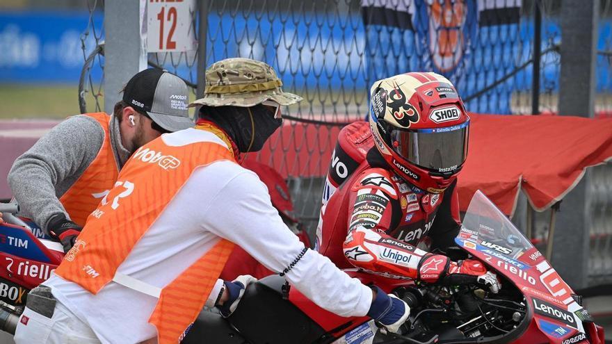 Acosta pierde el podio del sprint de Austin y Marc Márquez es penalizado para la carrera del domingo