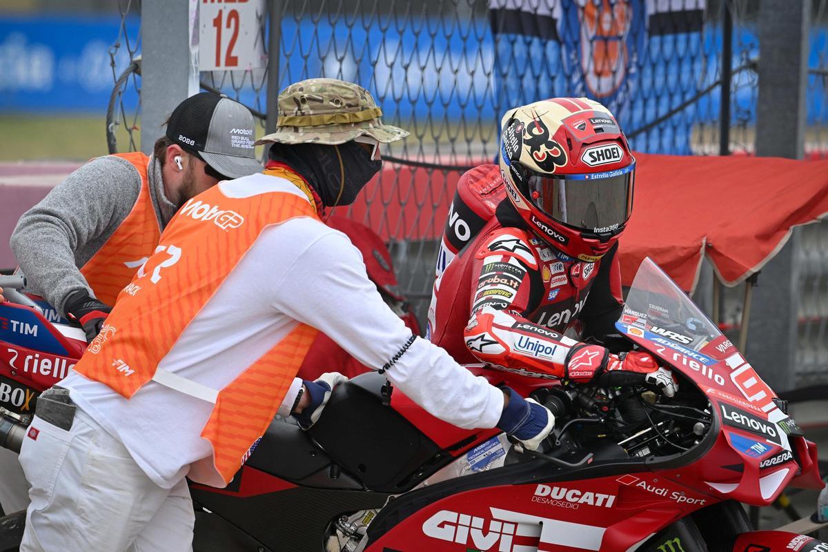 Marc Márquez, tras su caída en la carrera al esprint del Gran Premio de Estados Unidos.