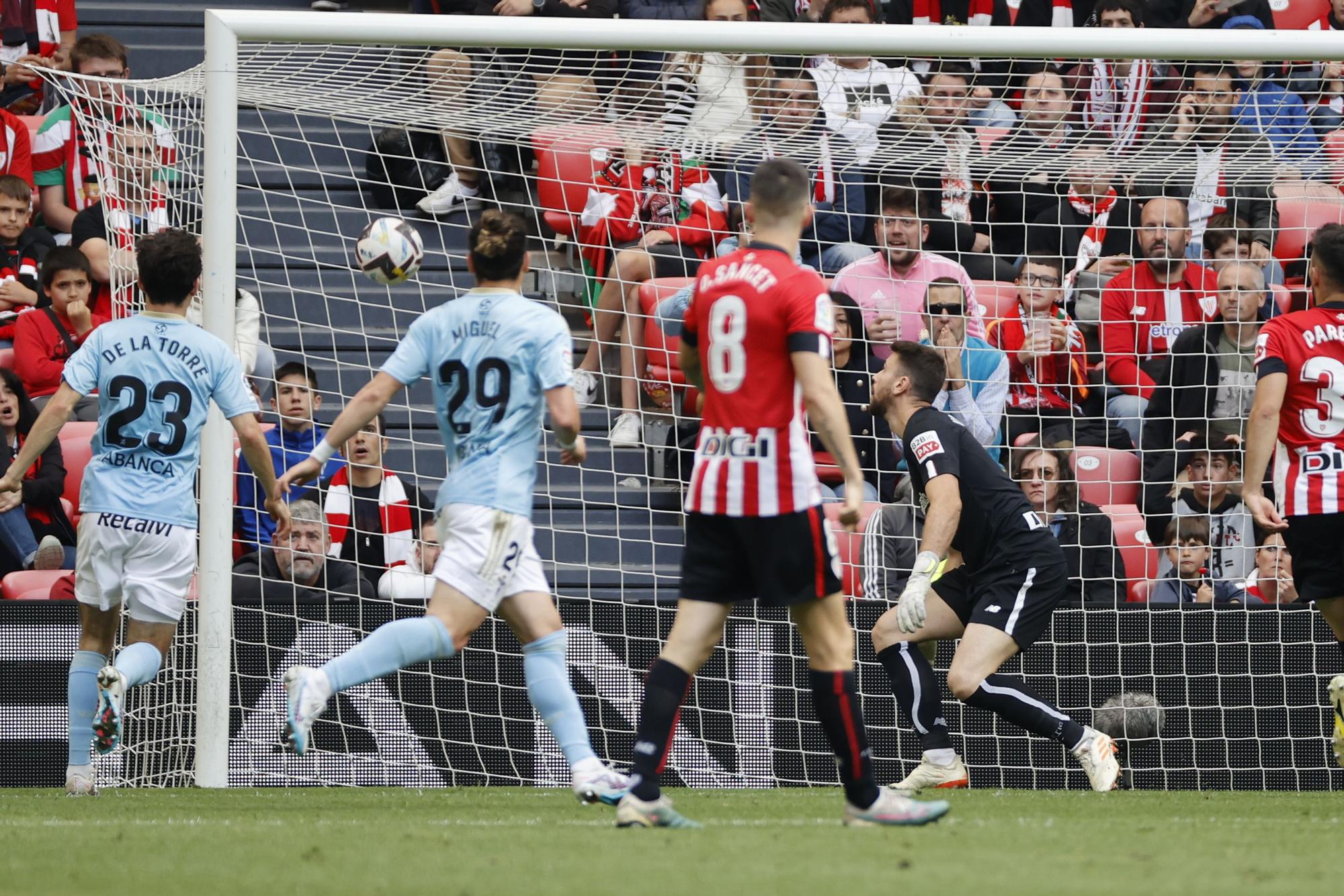 El Celta se hunde en el fango del San Mamés (2-1)