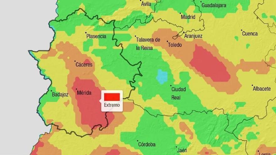 El calor intensifica el riesgo extremo de incendios en más de 50 municipios de Badajoz
