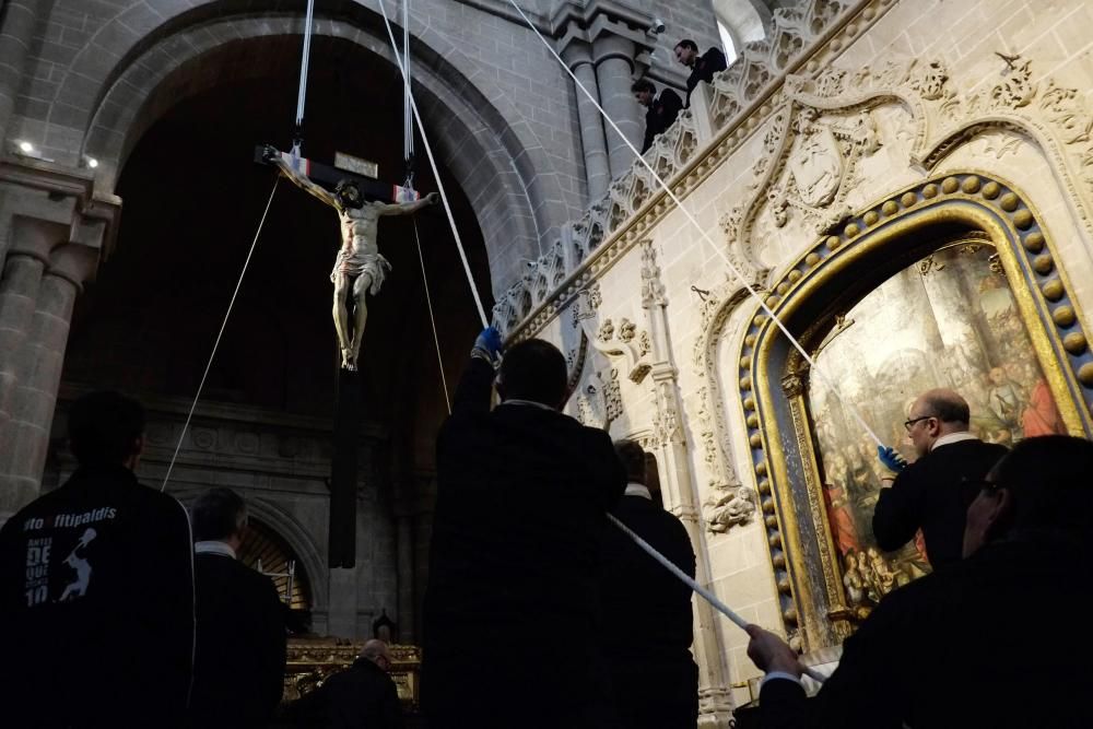 El Cristo de las Injurias ya está en su mesa