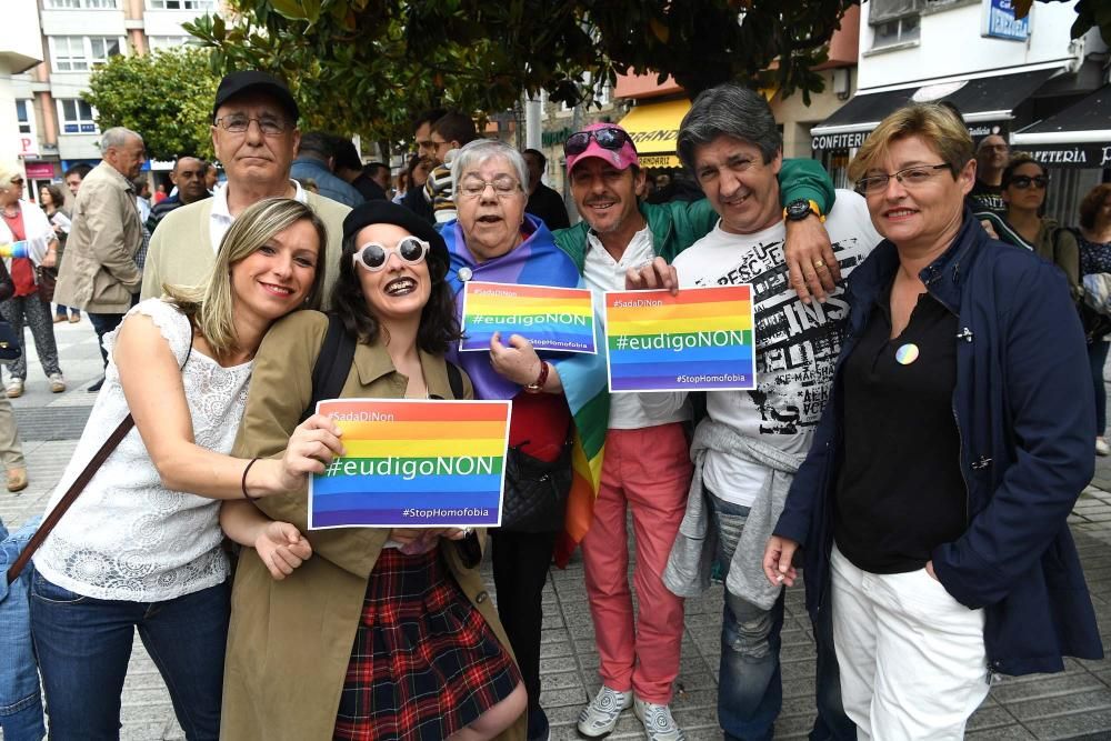 Manifestación contra la homofobia en Sada