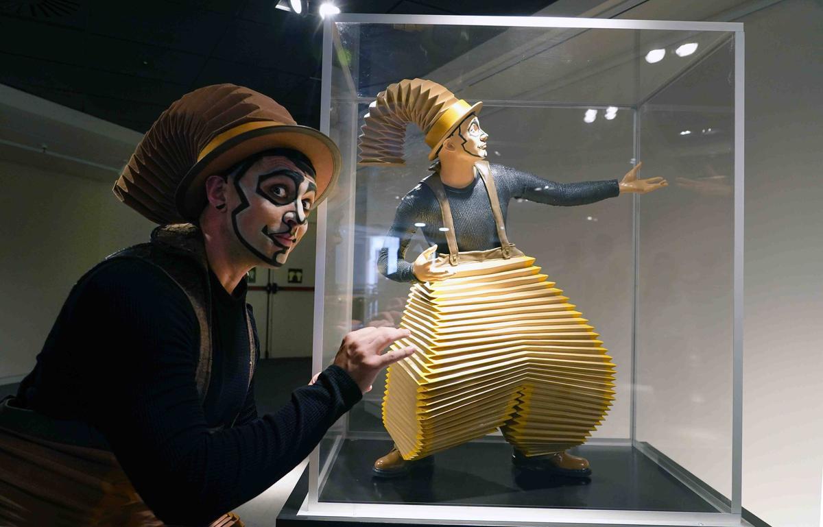 MLG 18-06-2026.-KURIOS: Gabinete de Curiosidades, exposición el el Ámbito Cultural