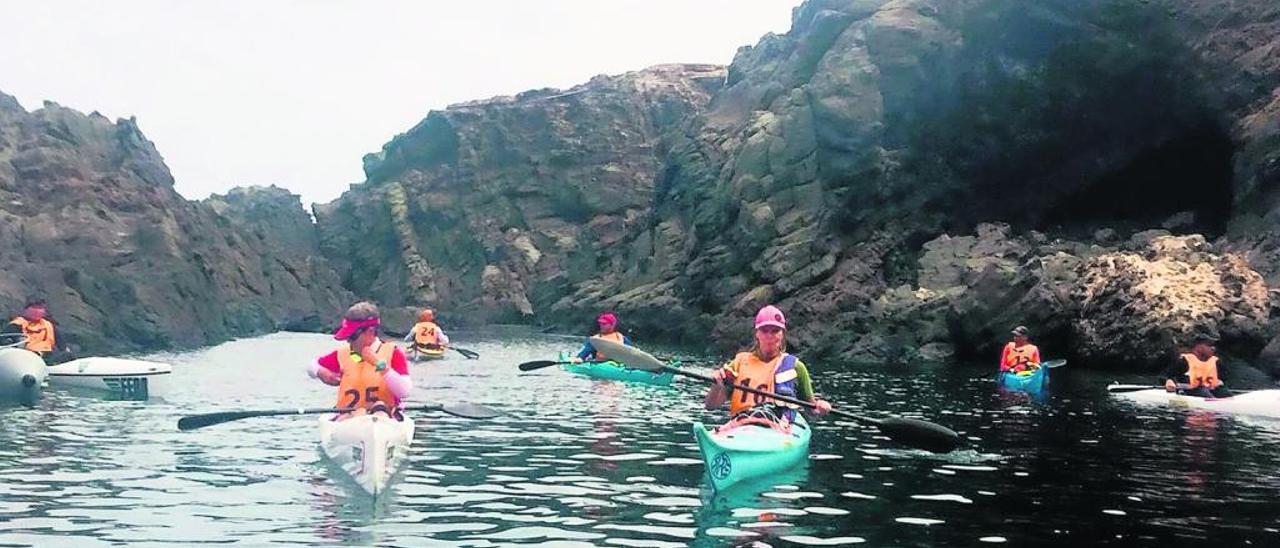 El tiempo ayuda a la ruta en piragua