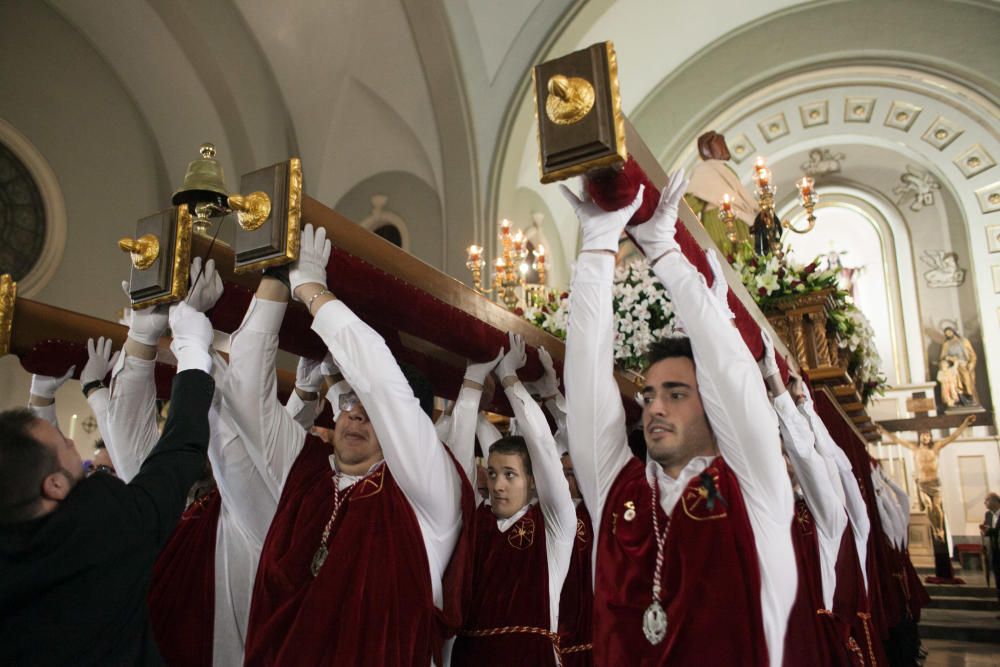 Las cofradías celebran actos en el interior de las parroquias y anulan las estaciones de penitencia