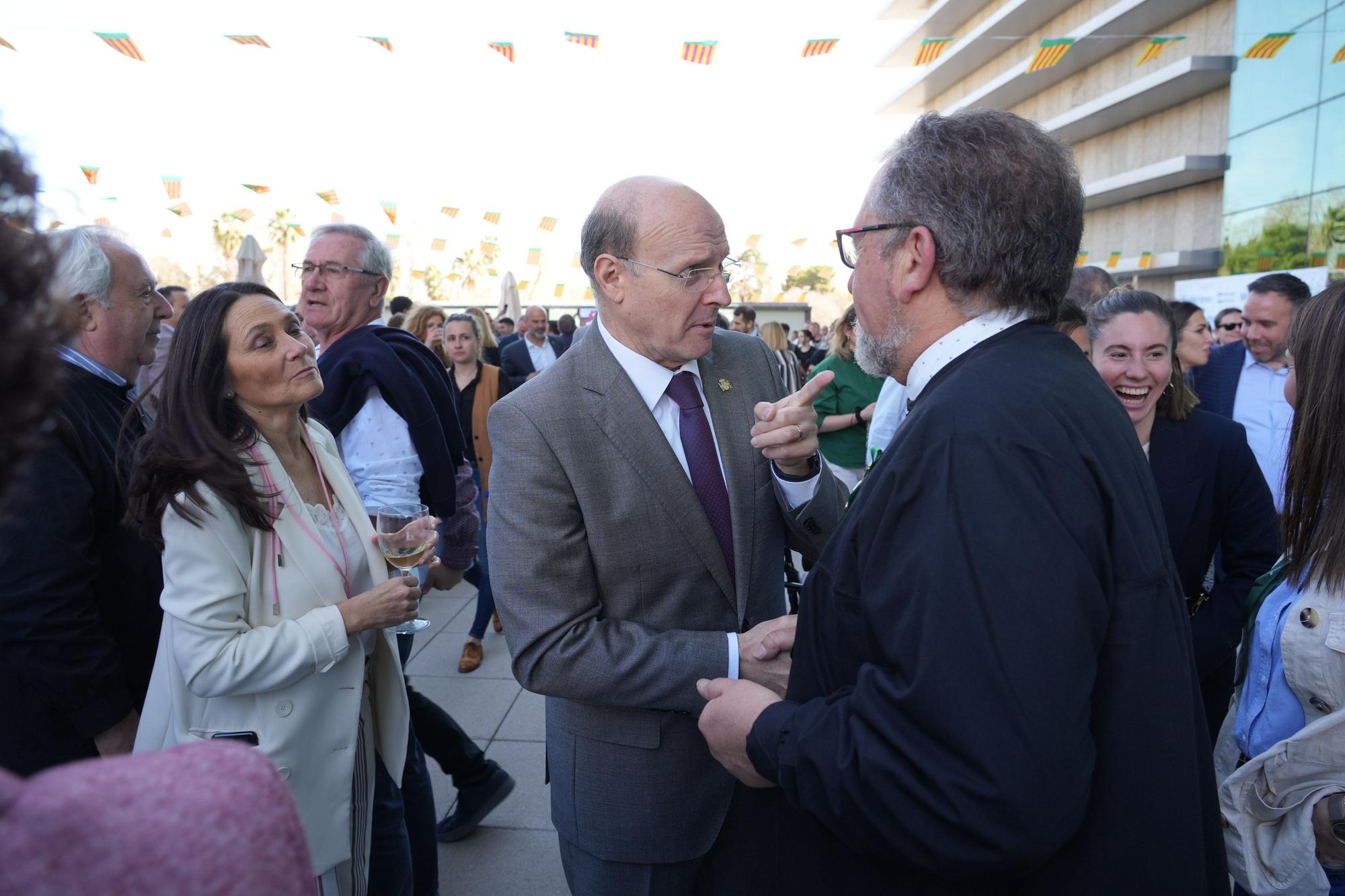 Fotos: La Bodeguilla de 'Mediterráneo' es el principal punto de encuentro durante las fiestas de la Magdalena