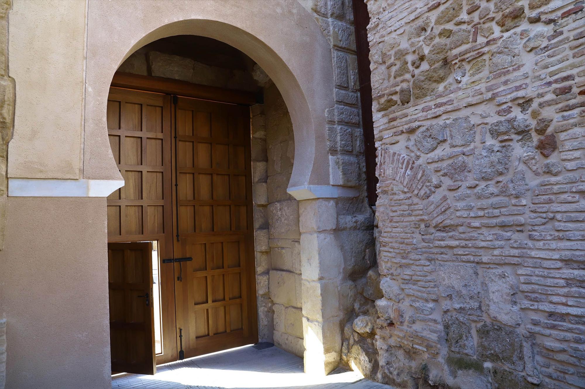 Restaurada la puerta barroca del Alcázar de los Reyes Cristianos de Córdoba