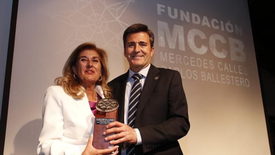 Eladio Pascual recibe el Premio de Periodismo de la Fundación Mercedes Calles de Cáceres