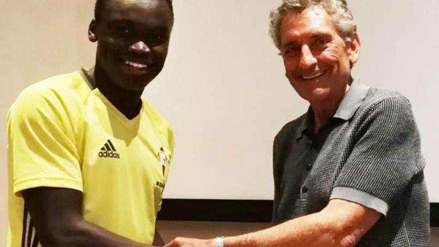 Pione saluda al presidente Mouriño.