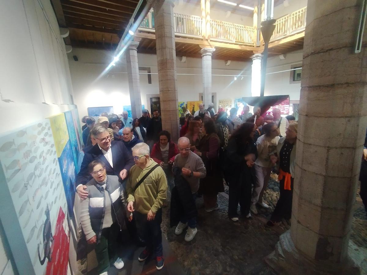 La inauguración de la exposición "¿Te acuerdas de esta?" en la Casa de Cultura, en imágenes