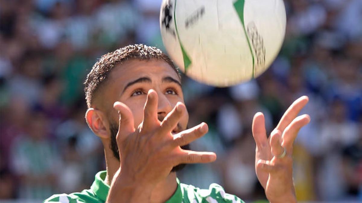 Así fue la presentación de Fekir con el Betis