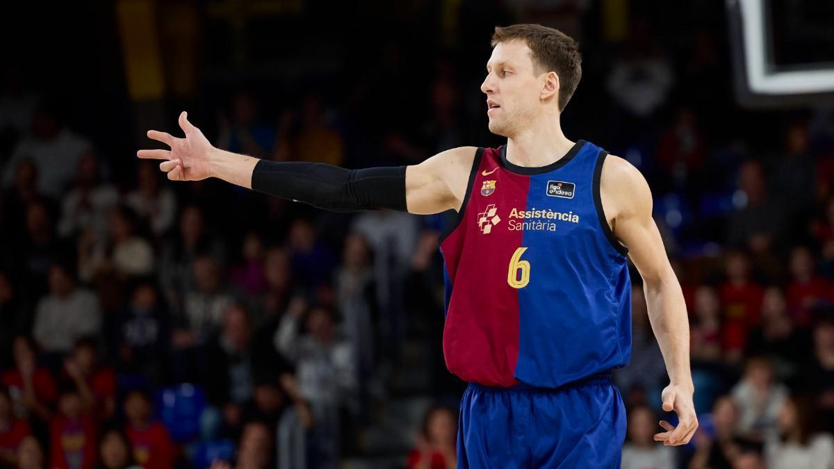 Jan Vesely anotó 20 puntos en el partido de la primera vuelta ante UCAM Murcia