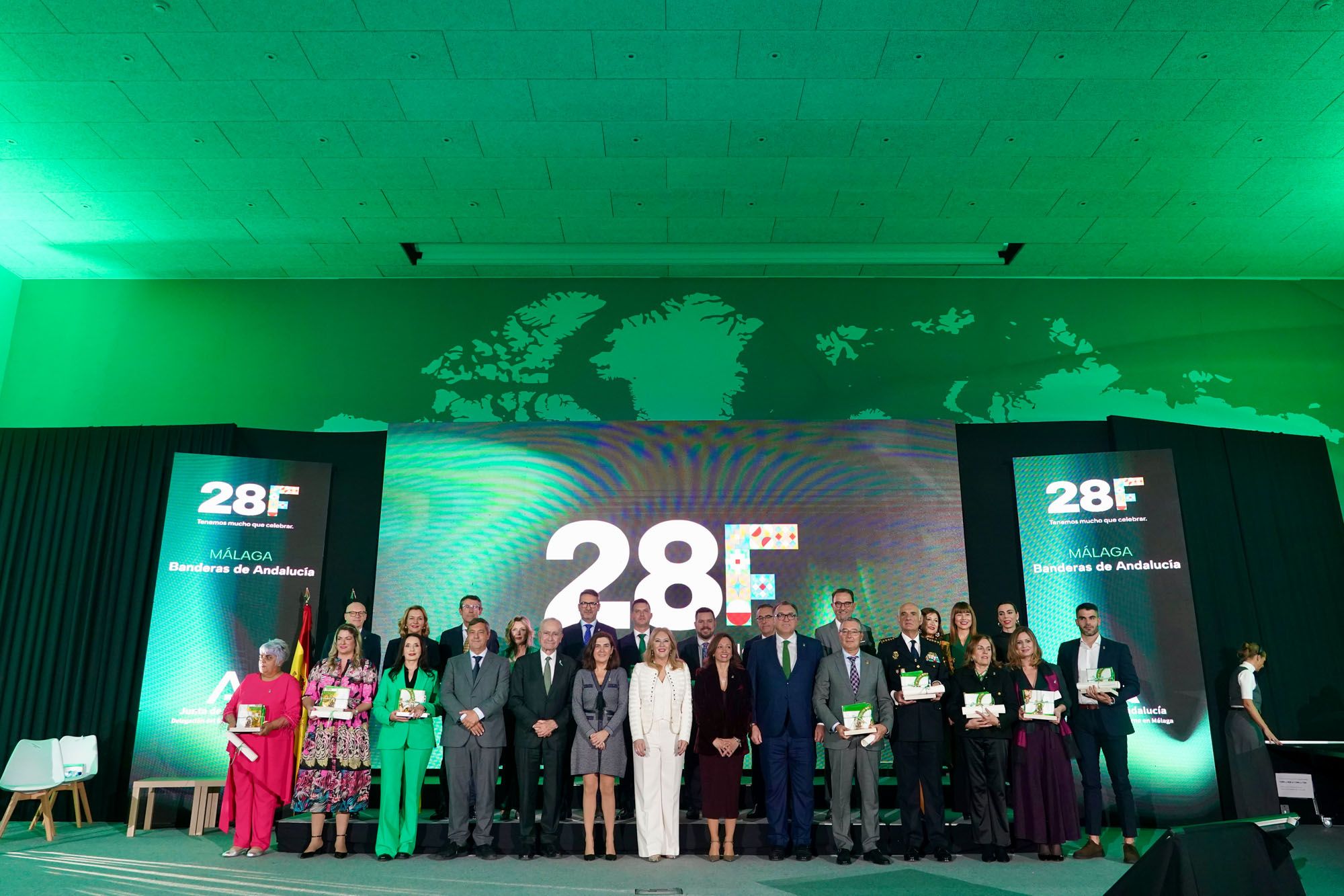 Acto de entrega de las banderas de Andalucía de Málaga 2024.