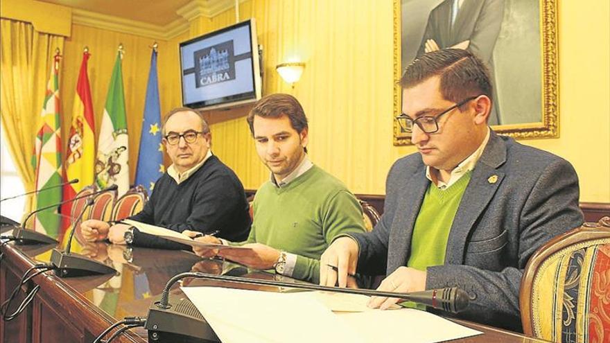 El Ayuntamiento renueva su colaboración con la Agrupación de Cofradías