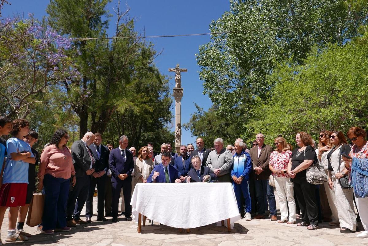 Acto de la firma del préstamo