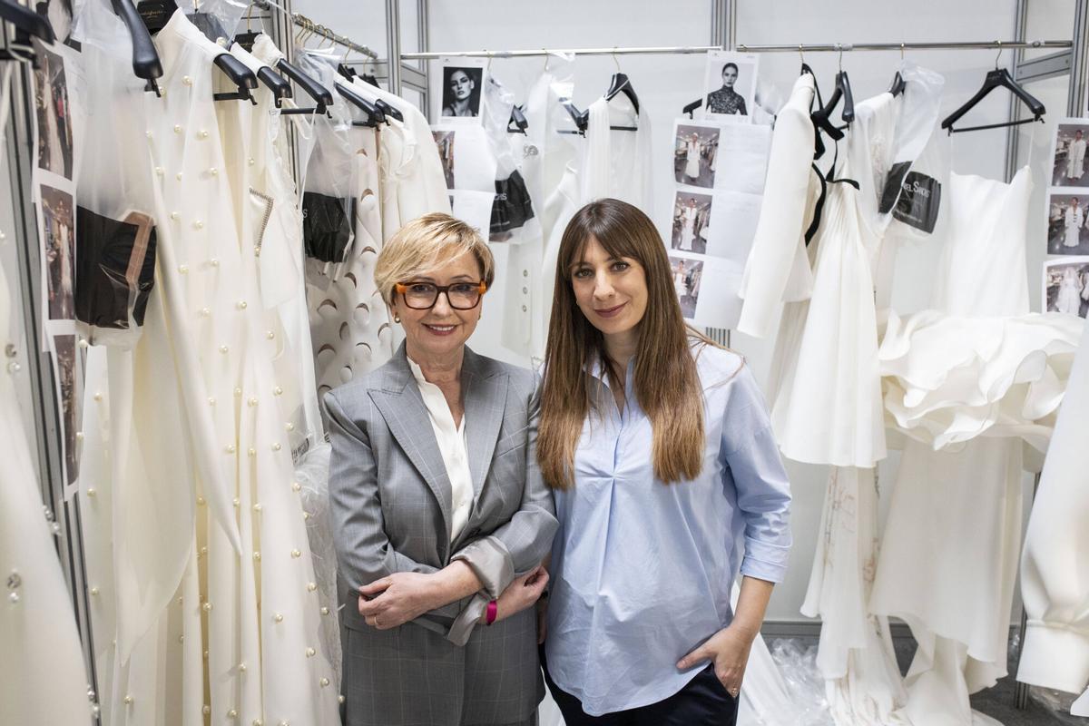 Barcelona, 23 de abril de 2025. Entrevista al equipo creativo de la firma Isabel Sanchís en la Barcelona Bridal Fashion Week