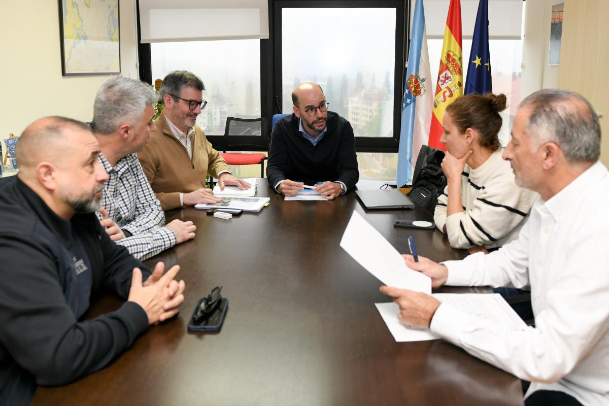 Una de las reuniones de trabajo de la Xunta y los comercializadores.