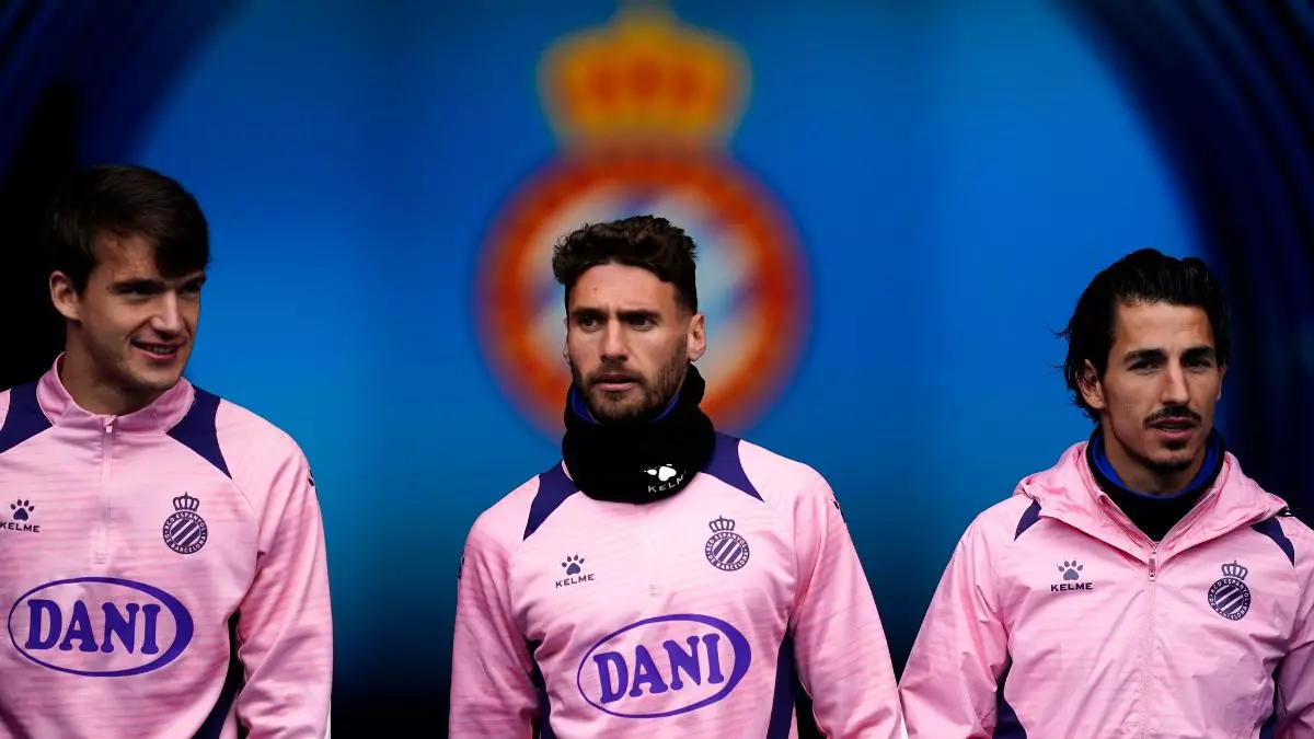 Batalla al borde del precipicio: Alavés y Espanyol se juegan la vida en Mendizorroza