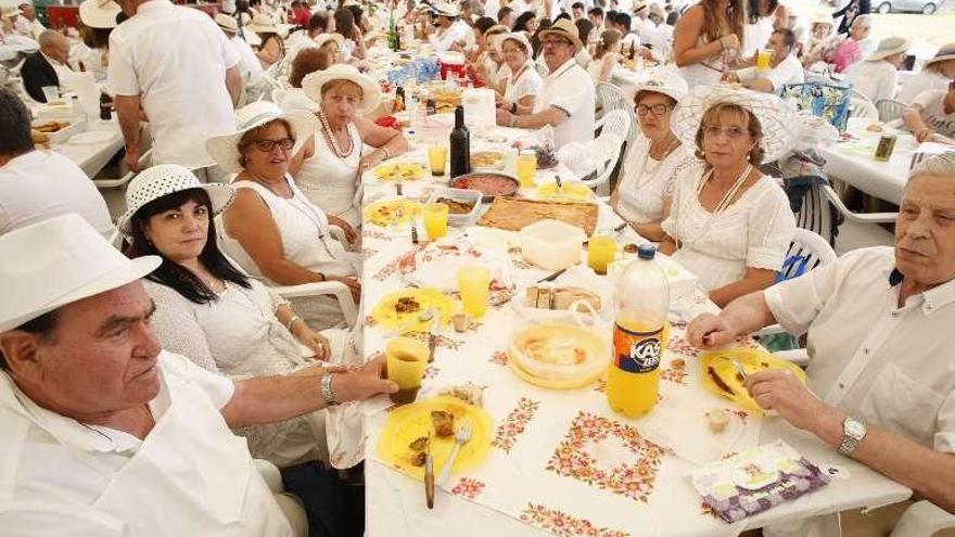 La pasada edición de la comida de indianos en Trasona.