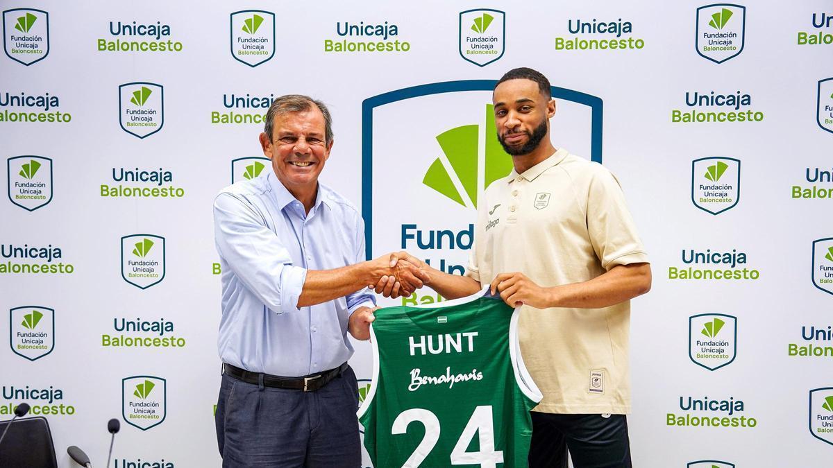 Juanma Rodríguez, junto a Cameron Hunt