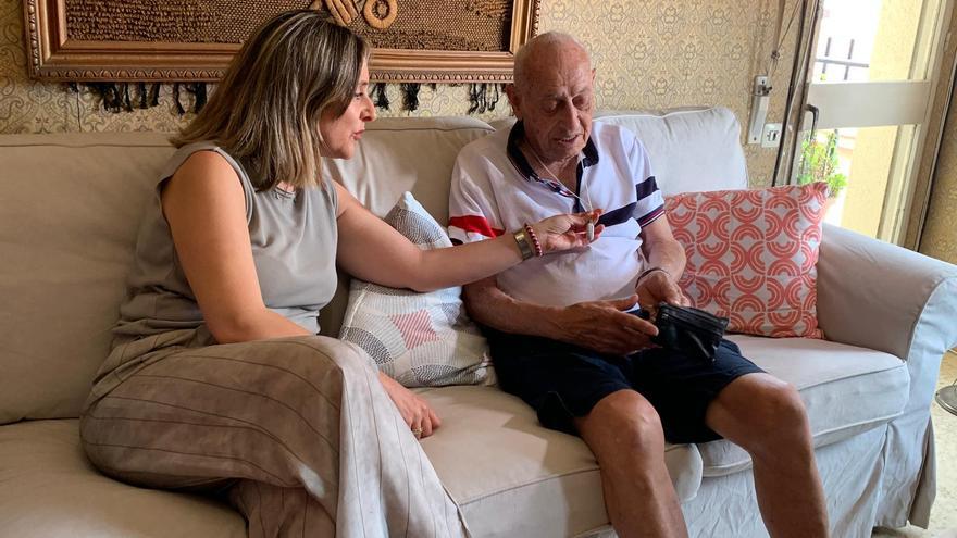 La Región estrena un geolocalizador para mayores con deterioro cognitivo